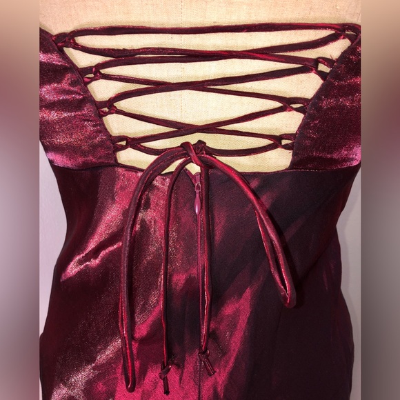 Betsy & Adam Beaded Gown – Metallic Ruby, Size Small - Picture 3 of 5